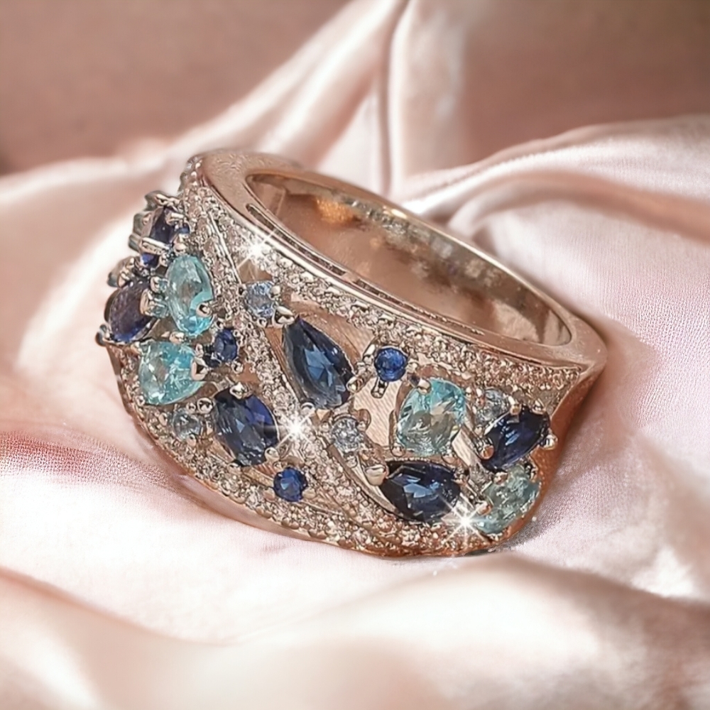 Blue Topaz Ring - Picture 5 of 11